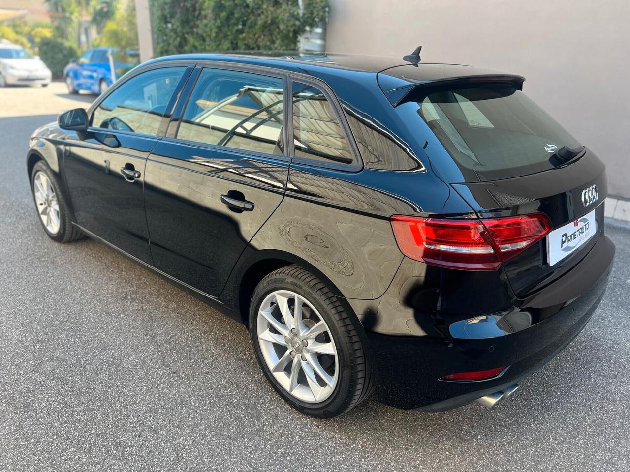 Audi A3 SPB Sportback 2.0 tdi 150CV Business NAVI/LED/17;