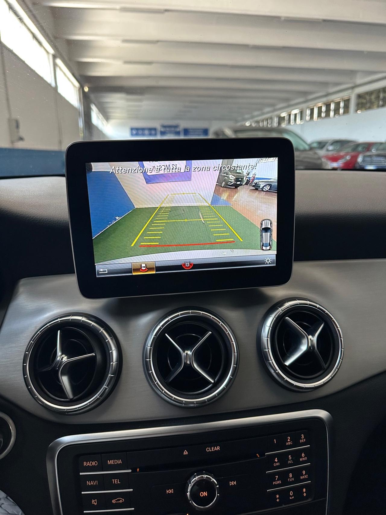 Mercedes-benz CLA 200 d Auto Premium/ 4 Matic