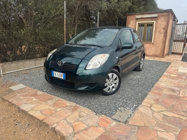 Toyota Yaris 1.4 D-4D automatica