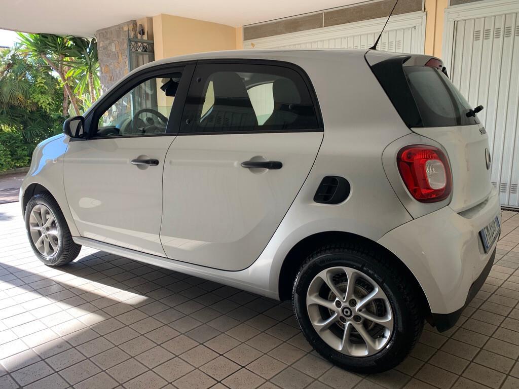 SMART FOURFOUR 1.0 2 SERIE MANUALE