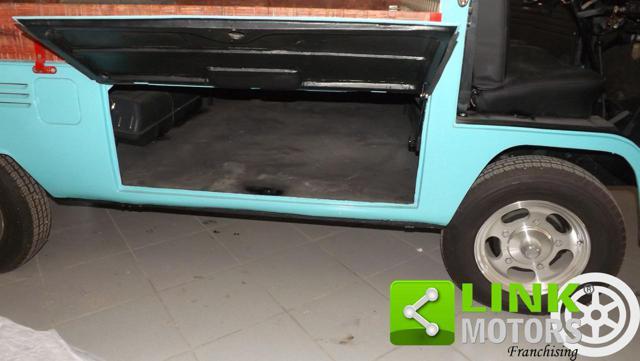 VOLKSWAGEN T2 26B1 con cassone completamente restaurato