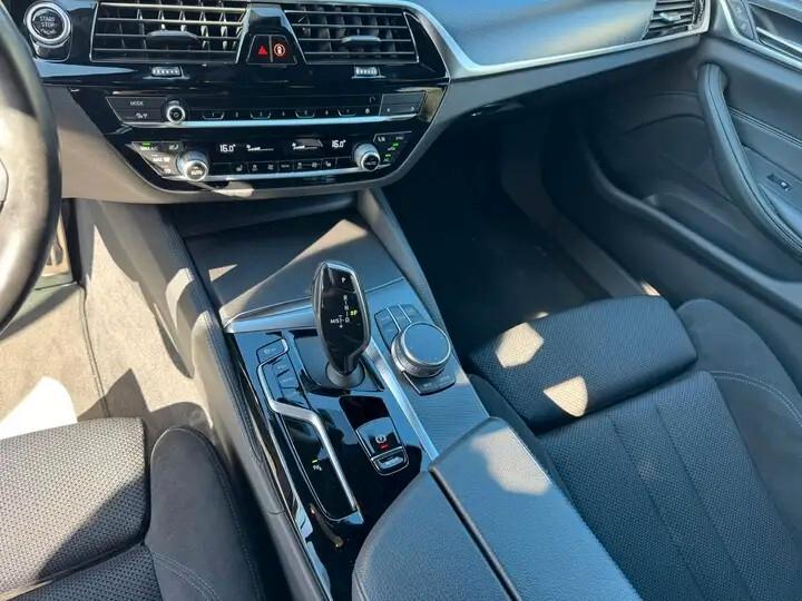 Bmw 520 520d mhev 48V Touring Msport