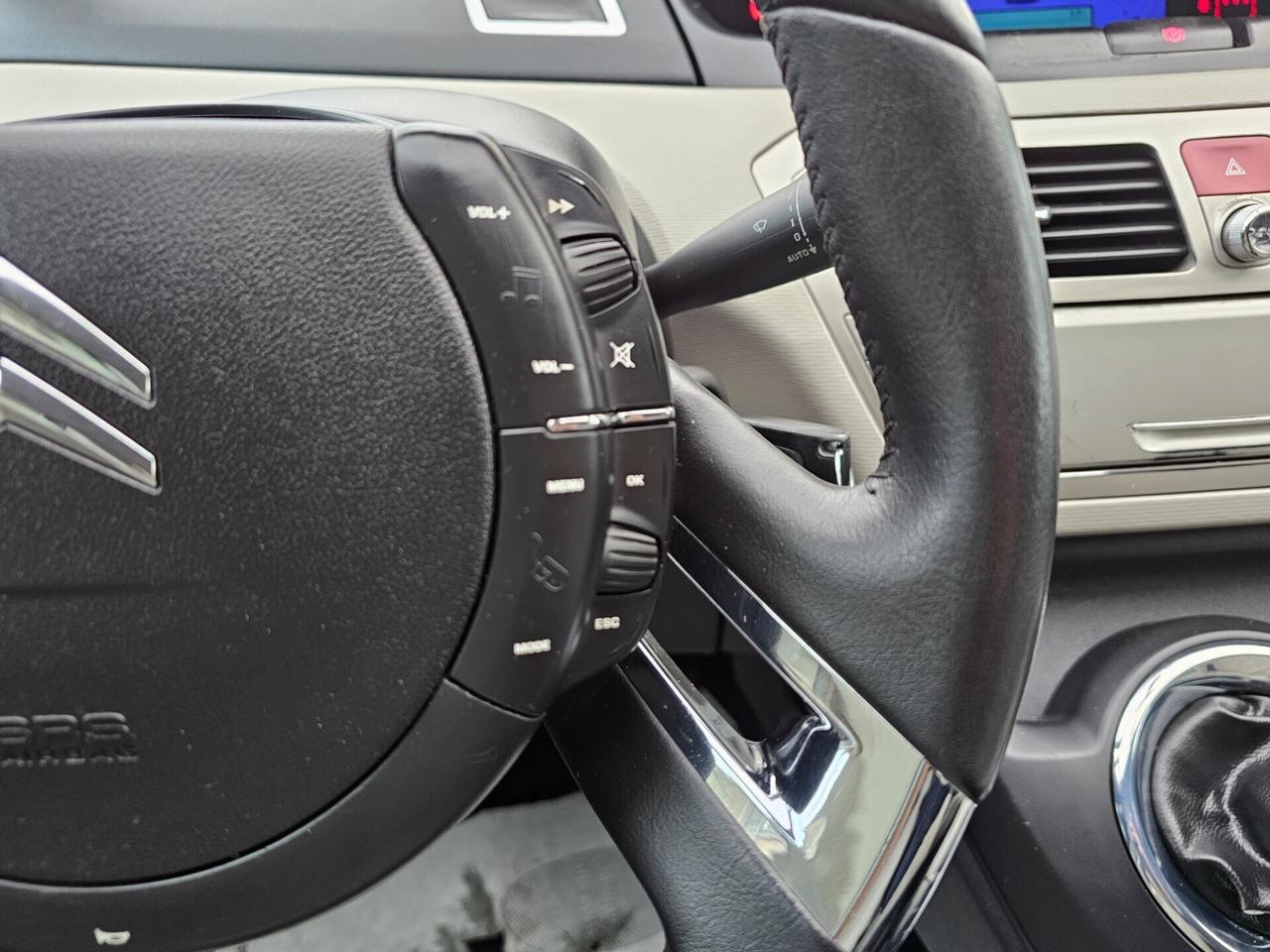 Citroen C4 Picasso 1.6 Benzia 120 cv