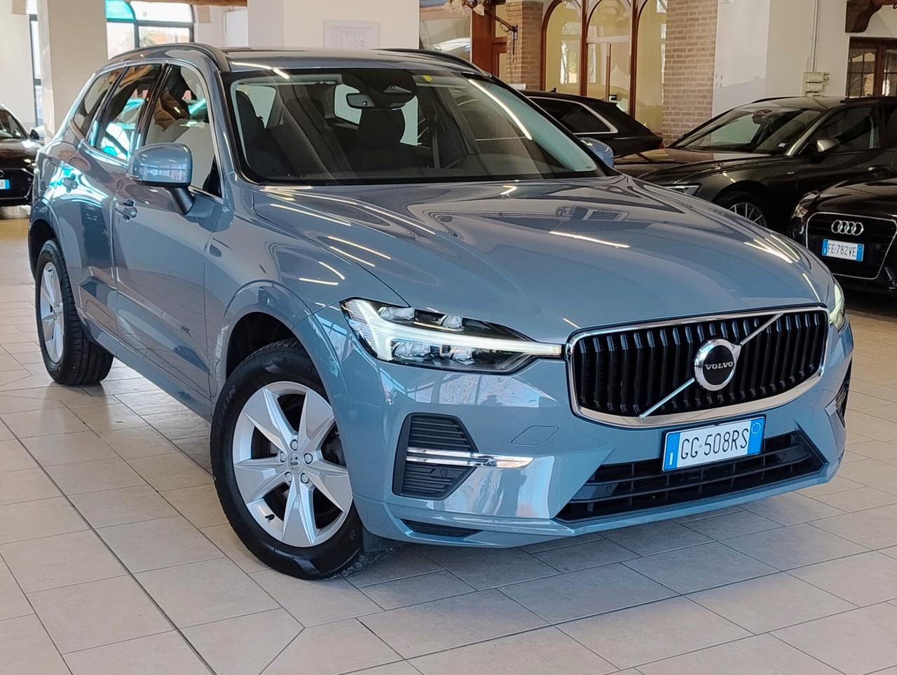 VOLVO XC60 2.0 B4 Geartronic Momentum *LED*CARPLAY*KEYLESS