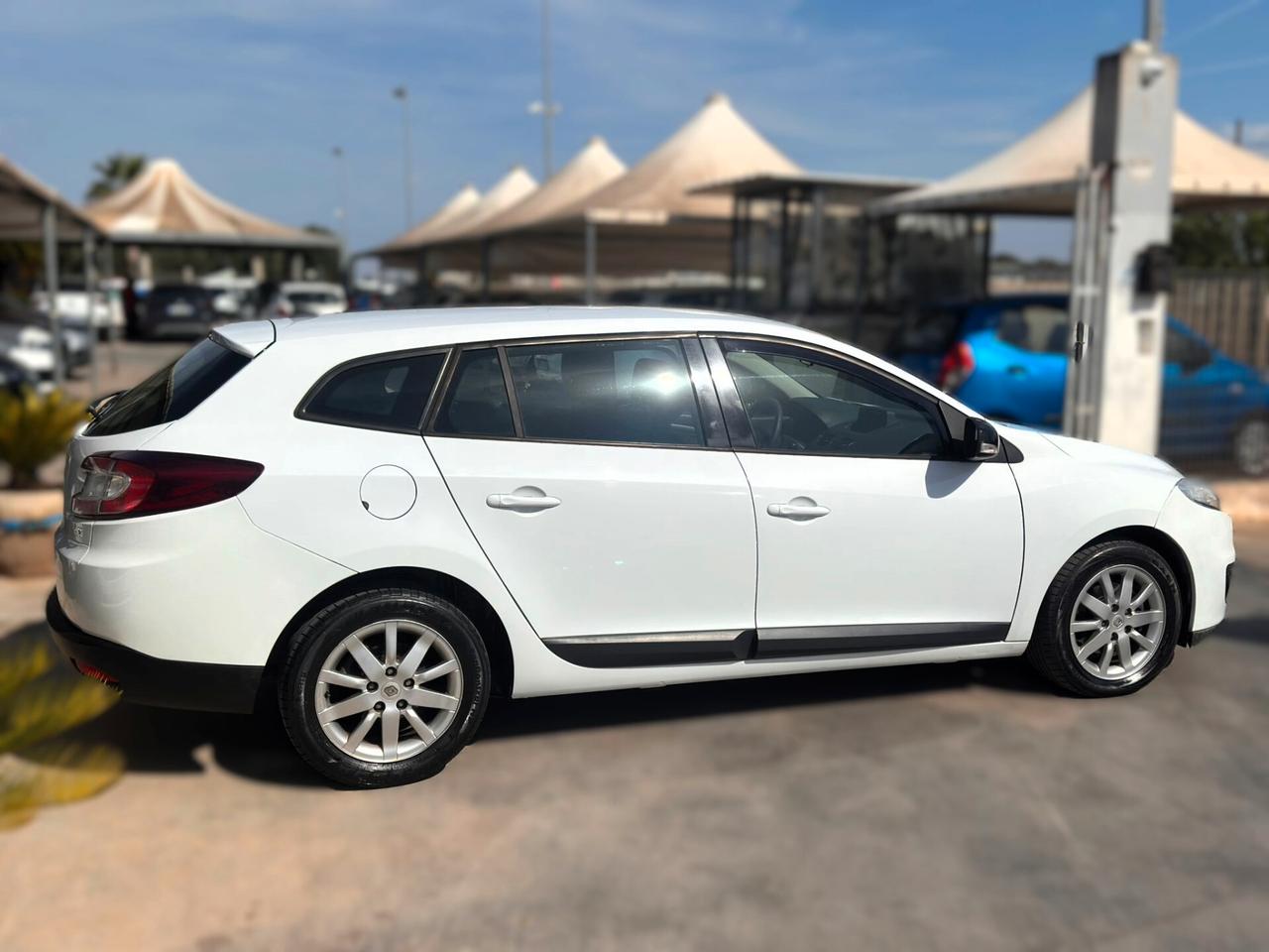 Renault Mégane 1.5 dCi 110CV CAMBIO AUTOMATICO