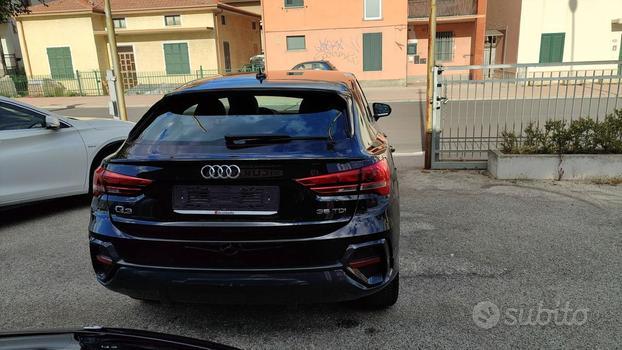 AUDI Q3 SPB SPORTBACK 35 TDI S tronic Sport "VIR