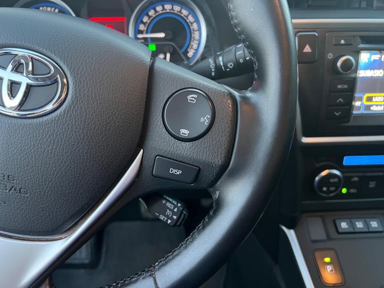 Toyota Auris Hybrid Automatica Permute Rate