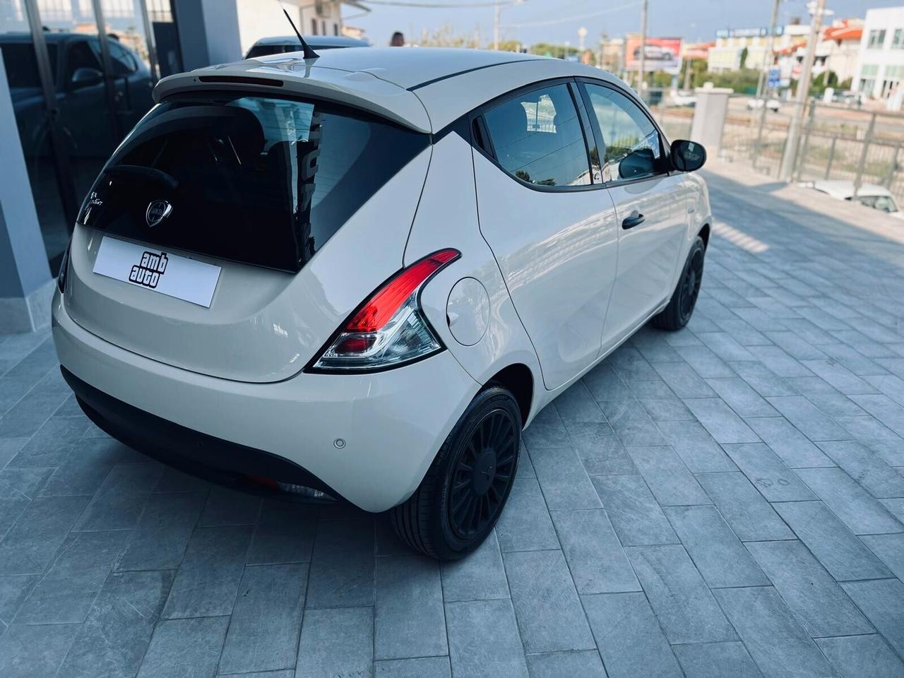 Lancia Ypsilon 1.3 MJT 16V 95 CV 5 porte Elefantino GARANZIA FINO A 3 ANNI!!!!