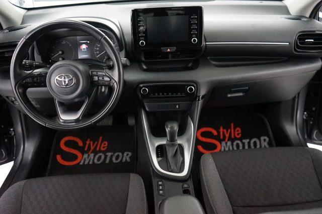 TOYOTA Yaris 1.5 Hybrid 5 porte Business