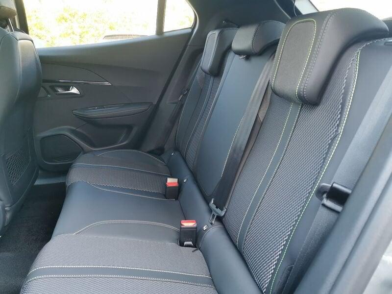 Peugeot 2008 Hybrid 145 e-DCS6 GT