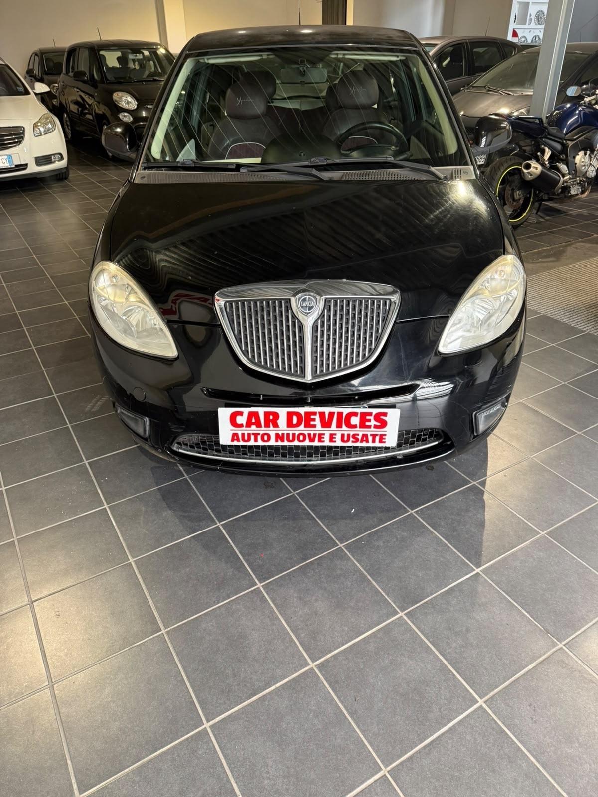Lancia Ypsilon 1.3 MJT -NEOPATENTATI