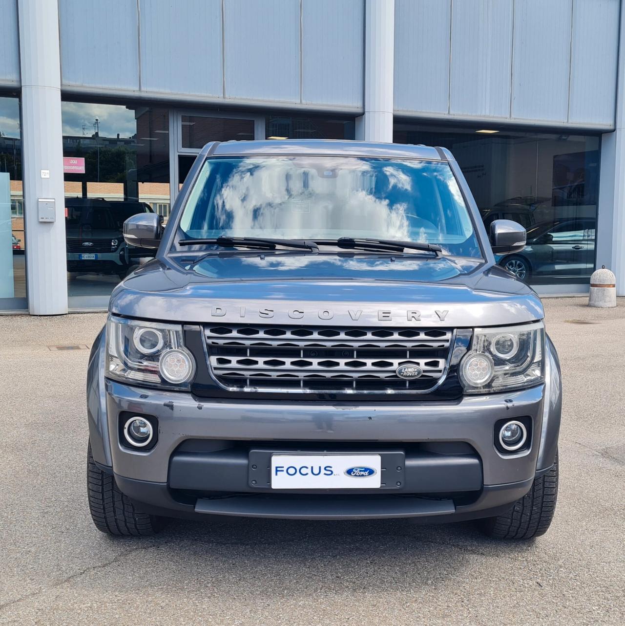 Land Rover Discovery 4 3.0 TDV6 211CV SE