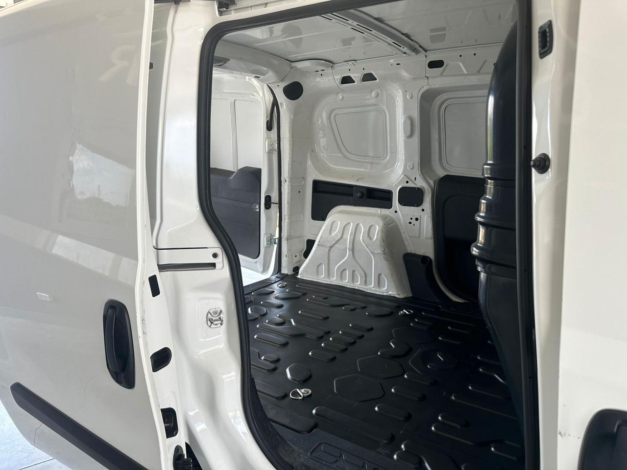 FIAT DOBLO' 1.6 MJT 105CV 3 POSTI 12/2020