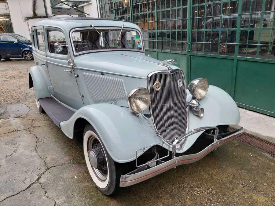 Ford Model B Sedan – 1933