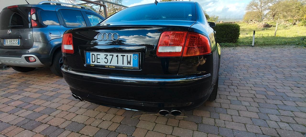 Audi A8 S8 5.2 V10 quattro tiptronic