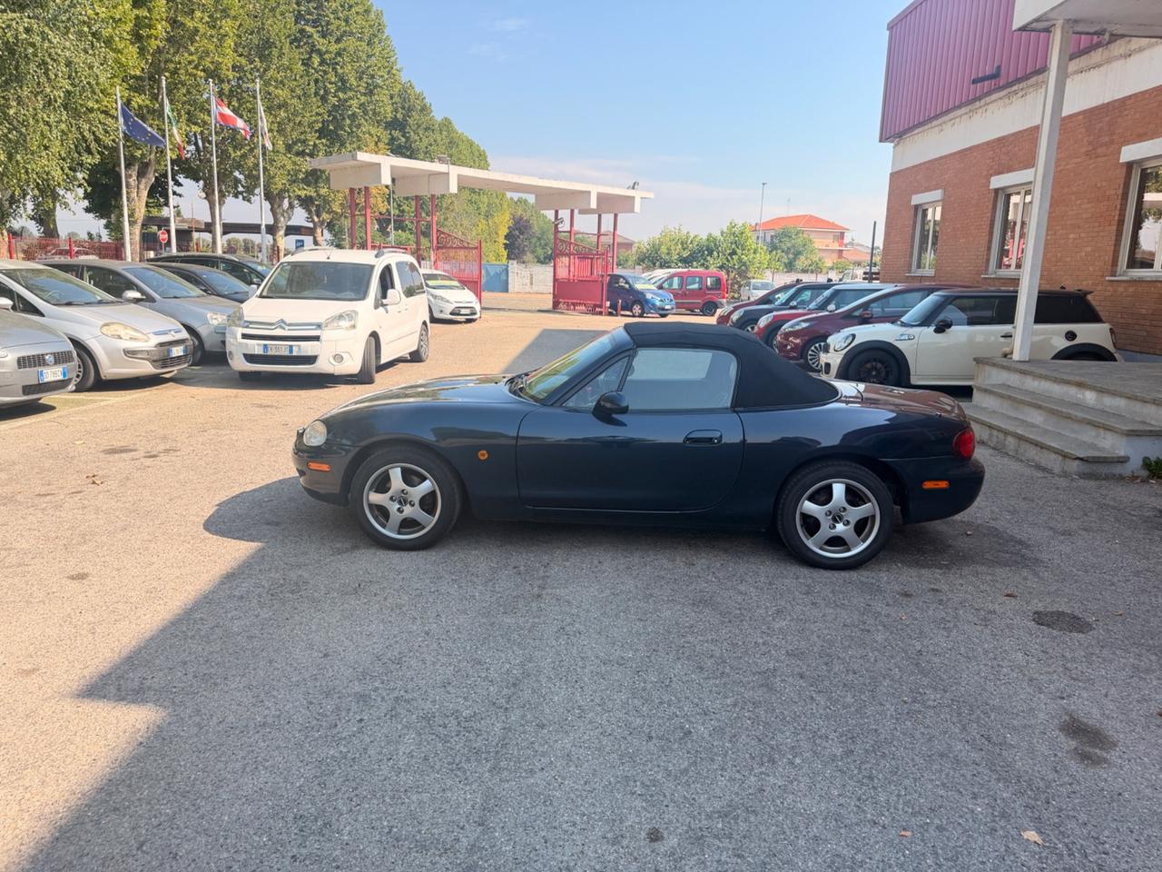 Mazda MX-5 1.6i 16V cat
