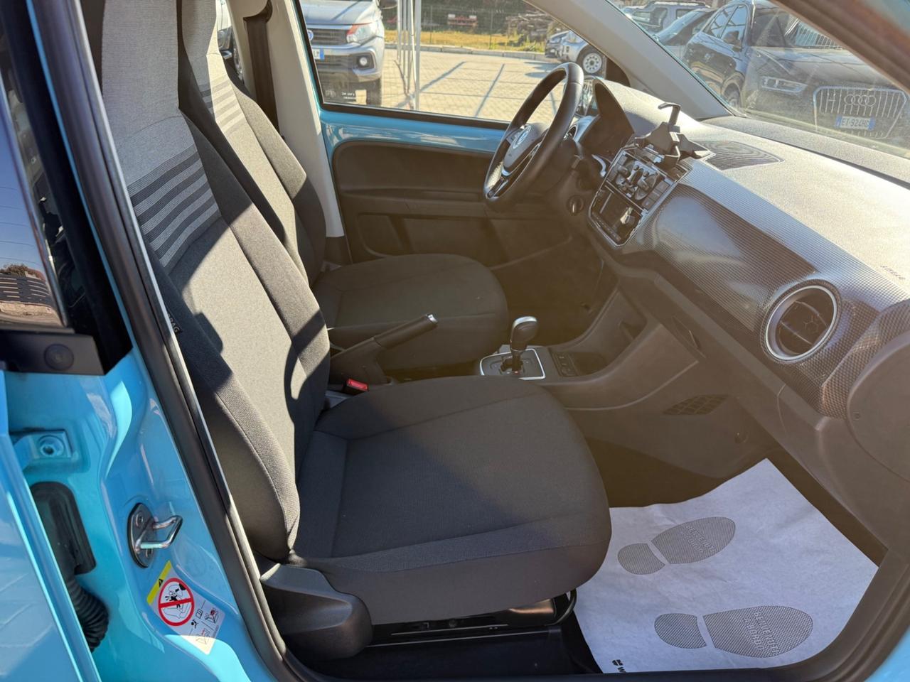 Volkswagen up! 1.0 5p. move AUTOMATICA