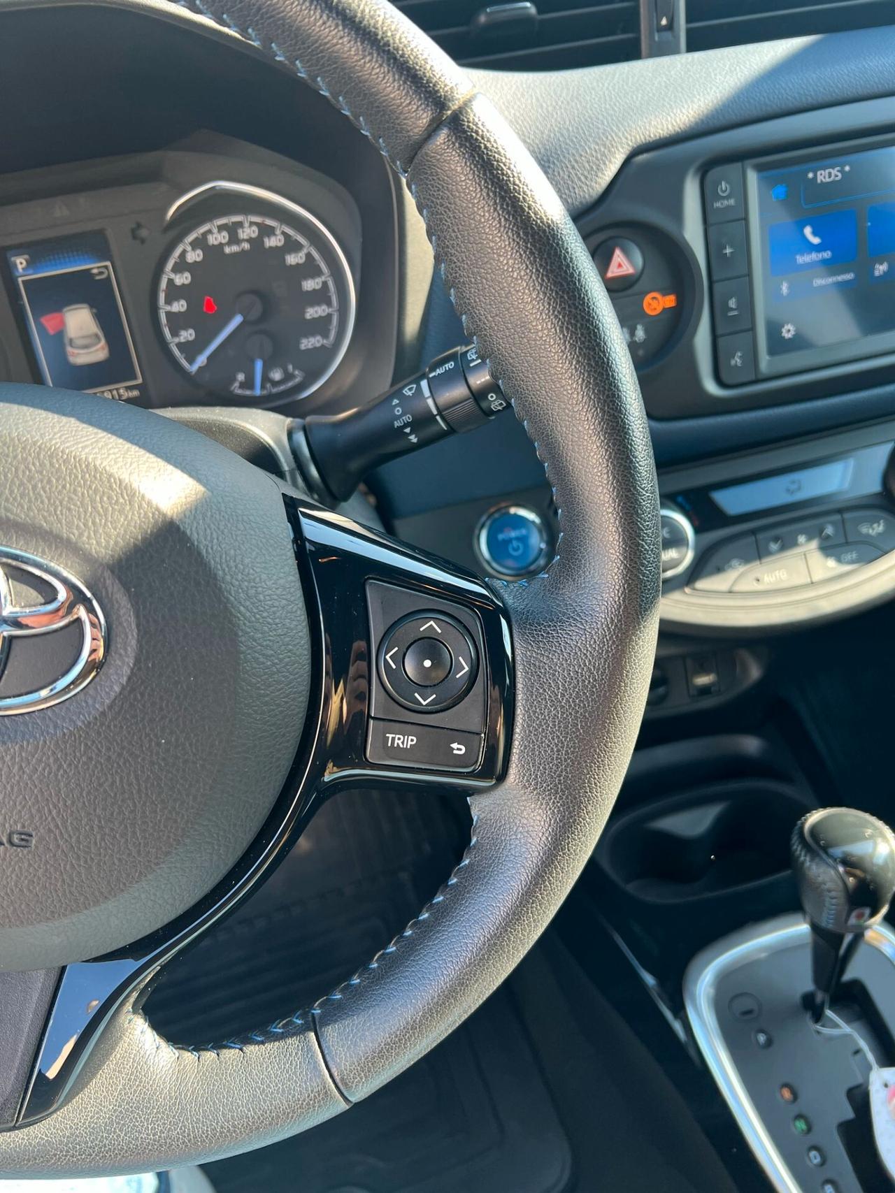Toyota Yaris HYBRID
