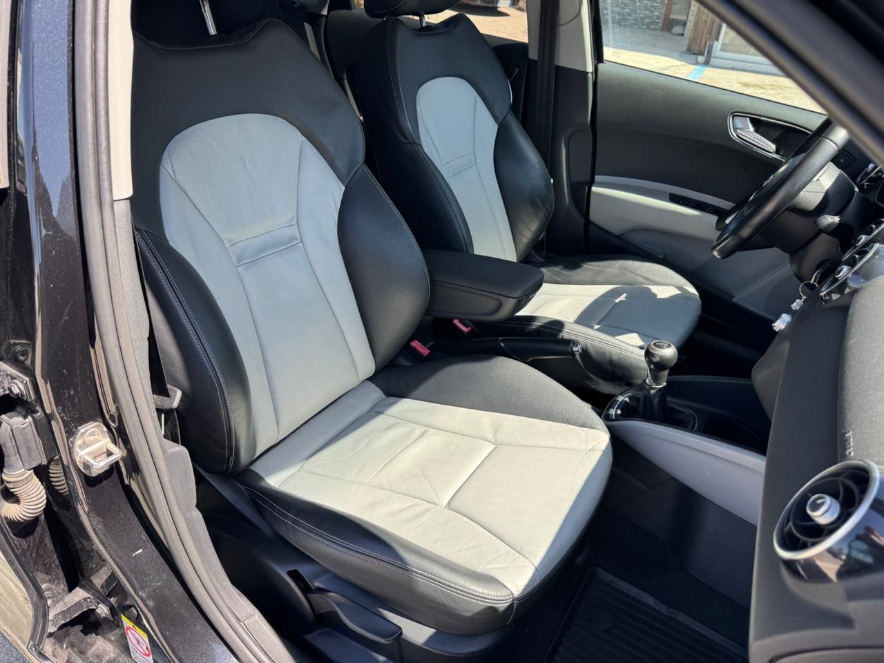 Audi A1 1.6 TDI 105 CV S line edition plus