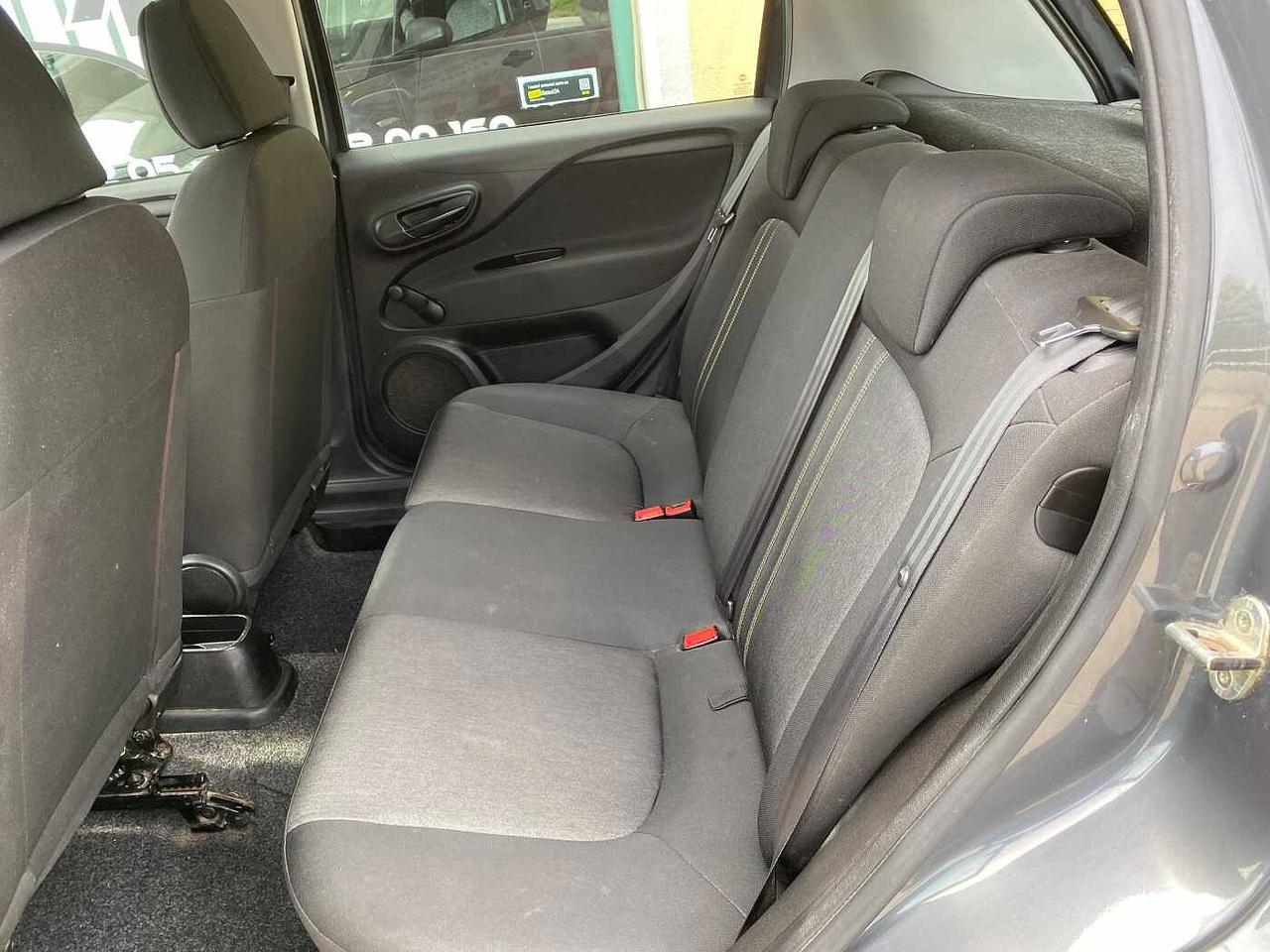 Fiat Punto 1.2 8V 5 porte Young