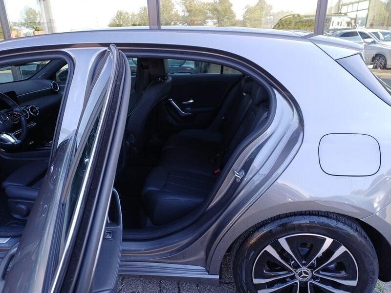 Mercedes-Benz Classe A A 180 d Progressive Advanced