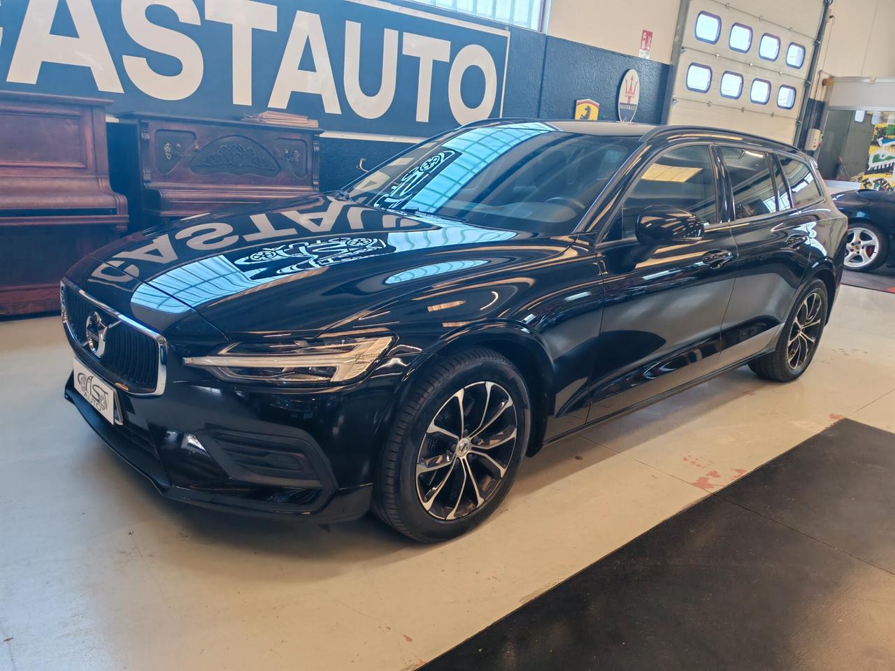 Volvo V60 Momentum Business Pro