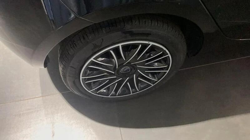 Lancia Ypsilon 1.0 FireFly 5 porte S&S Hybrid Gold