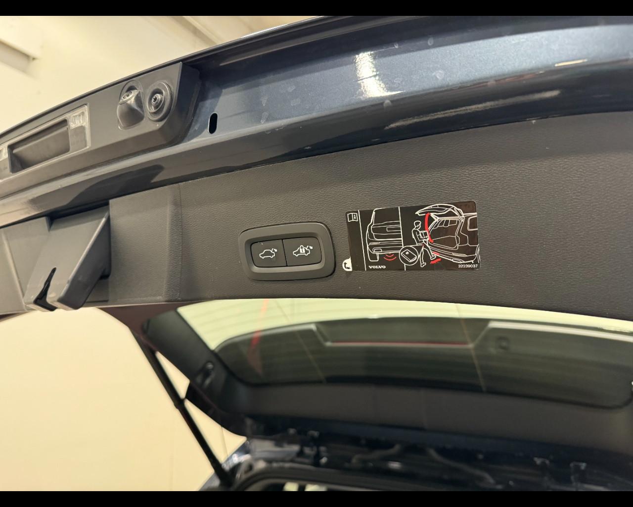 VOLVO XC40 T5 RECHARGE INSCRIPTION EXPRESION AUTO