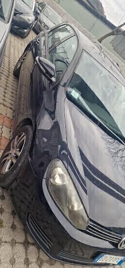 Volkswagen Golf 1.6 TDI DPF 5p. Trendline neopatentati