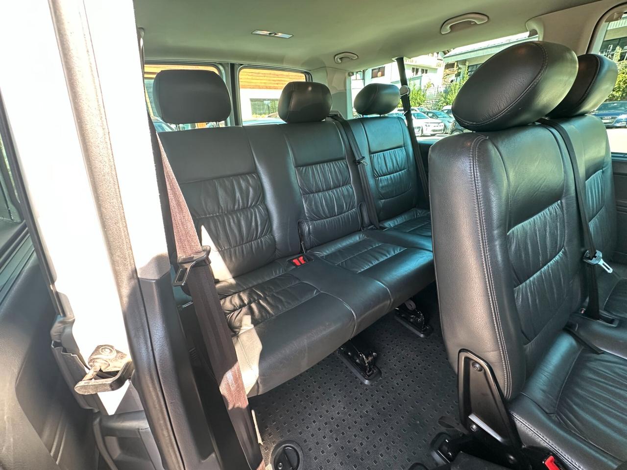 Volkswagen Transporter Caravelle 2.0 BiTDI 180CV DSG PL Comfortline
