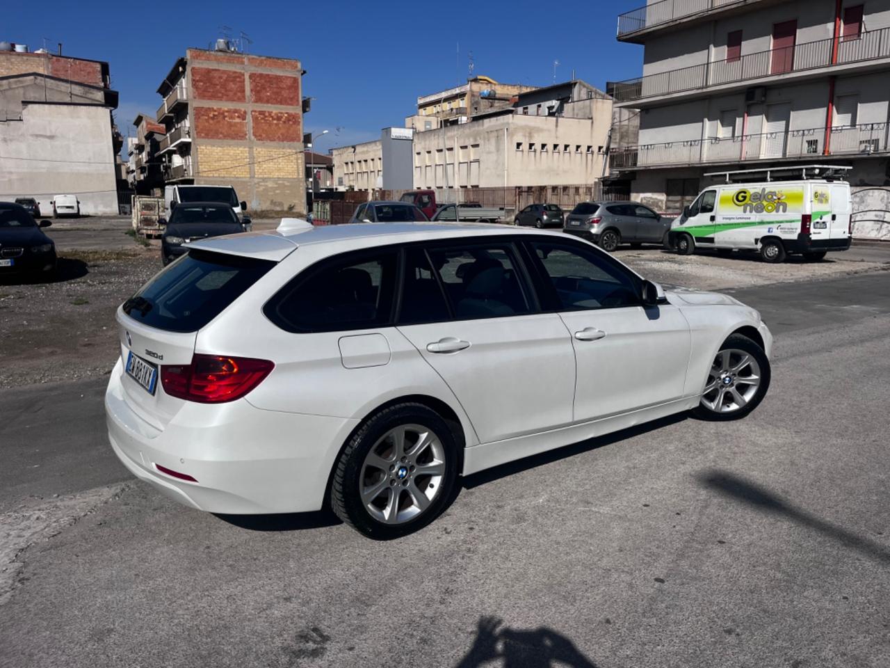 Bmw 320 d touring 2.0 184cv 2014 Automatica