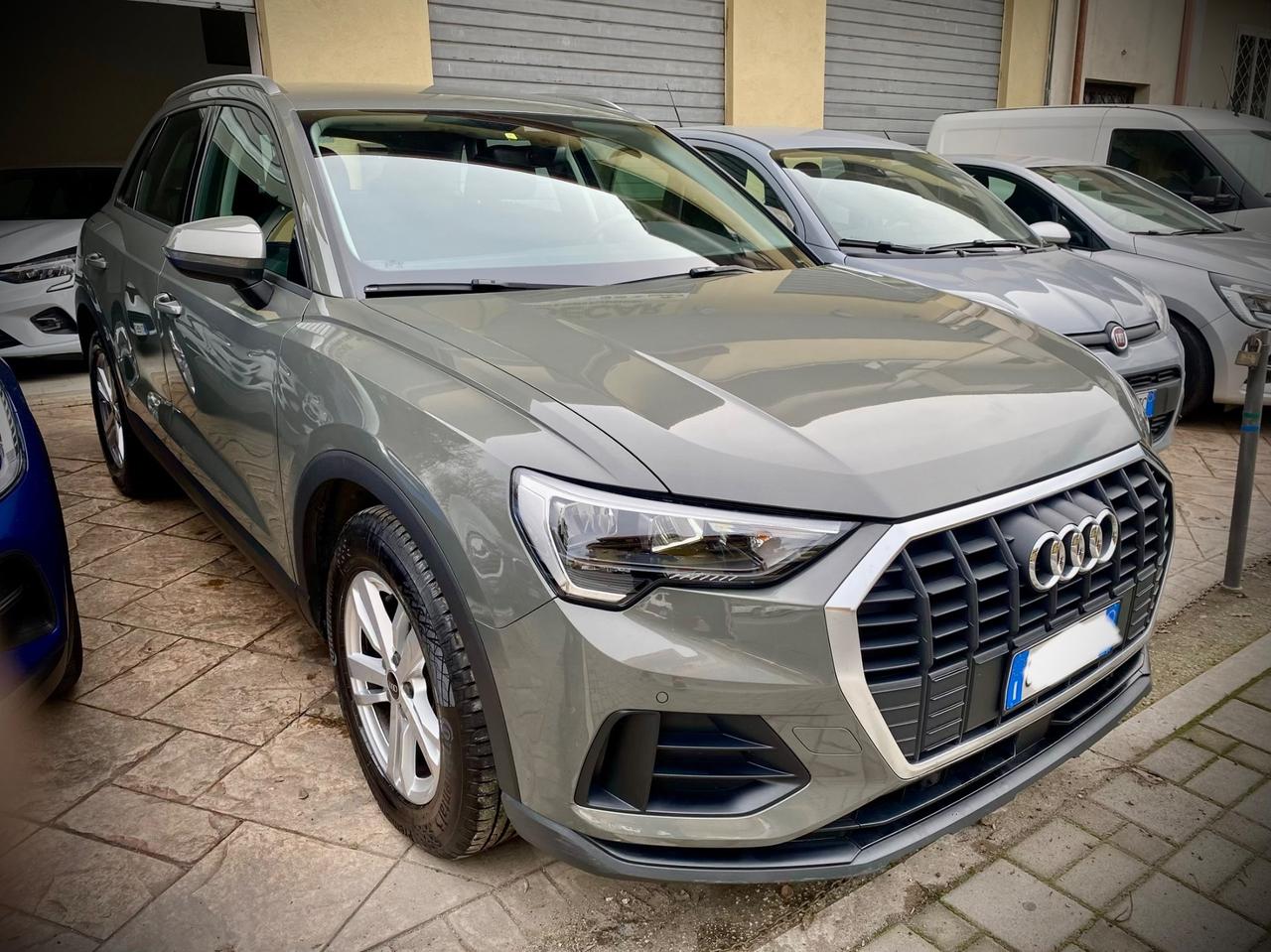 Audi Q3 35 TDI S tronic Business Advanced