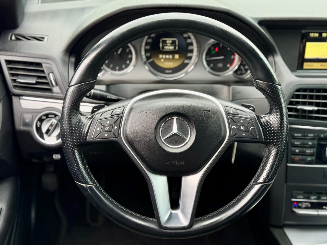 Mercedes-benz E 220 CDI Coupé BlueEFFICIENCY 2012