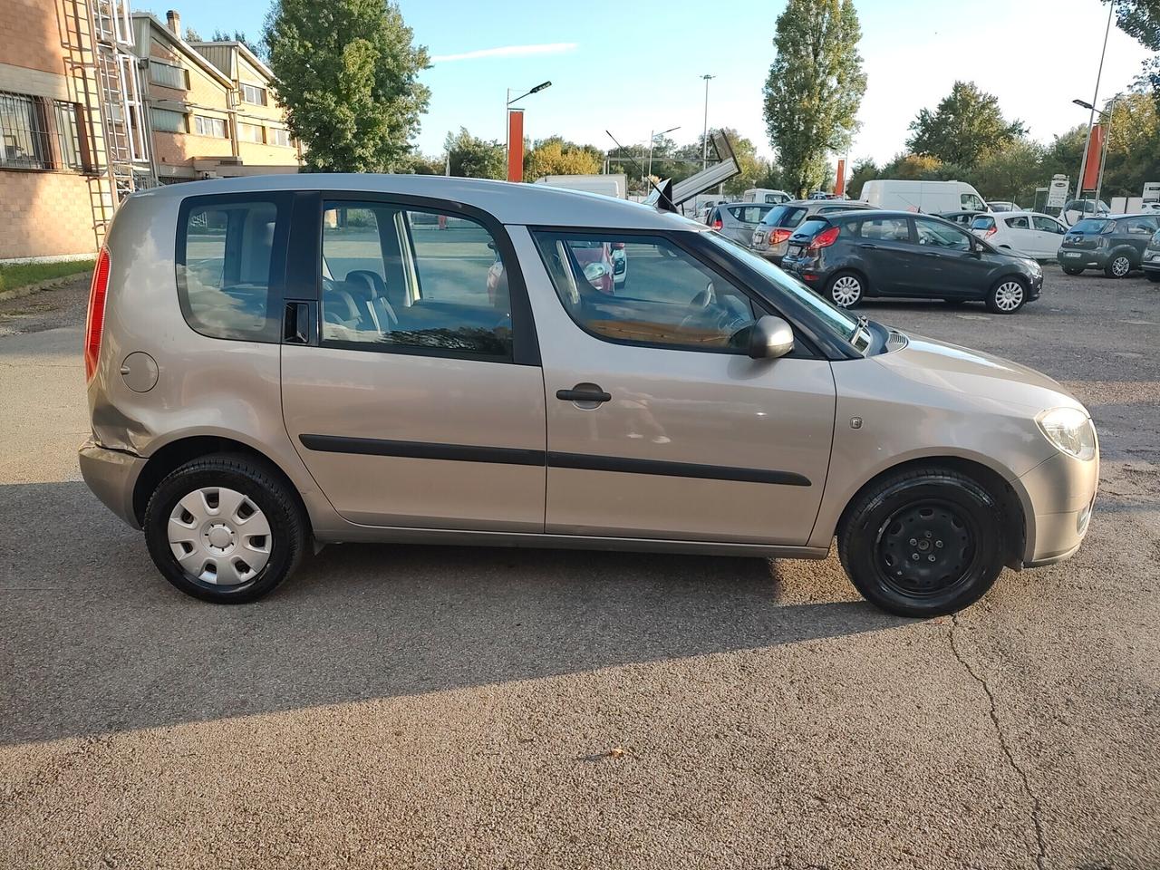 Skoda Roomster 1.2 12V 70CV Style GPLine, OK NEOPATENTATI