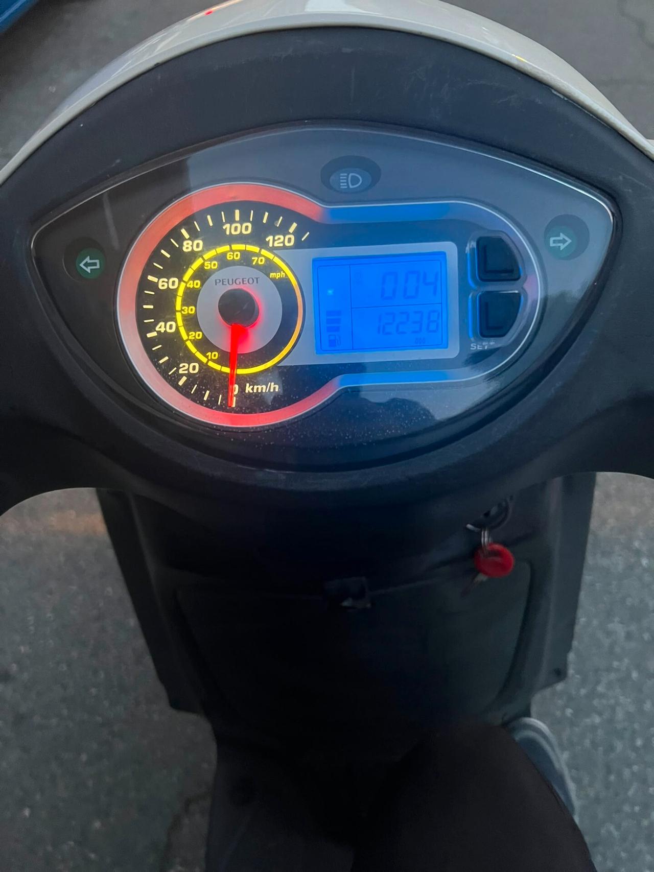 Peugeot Tweet 150