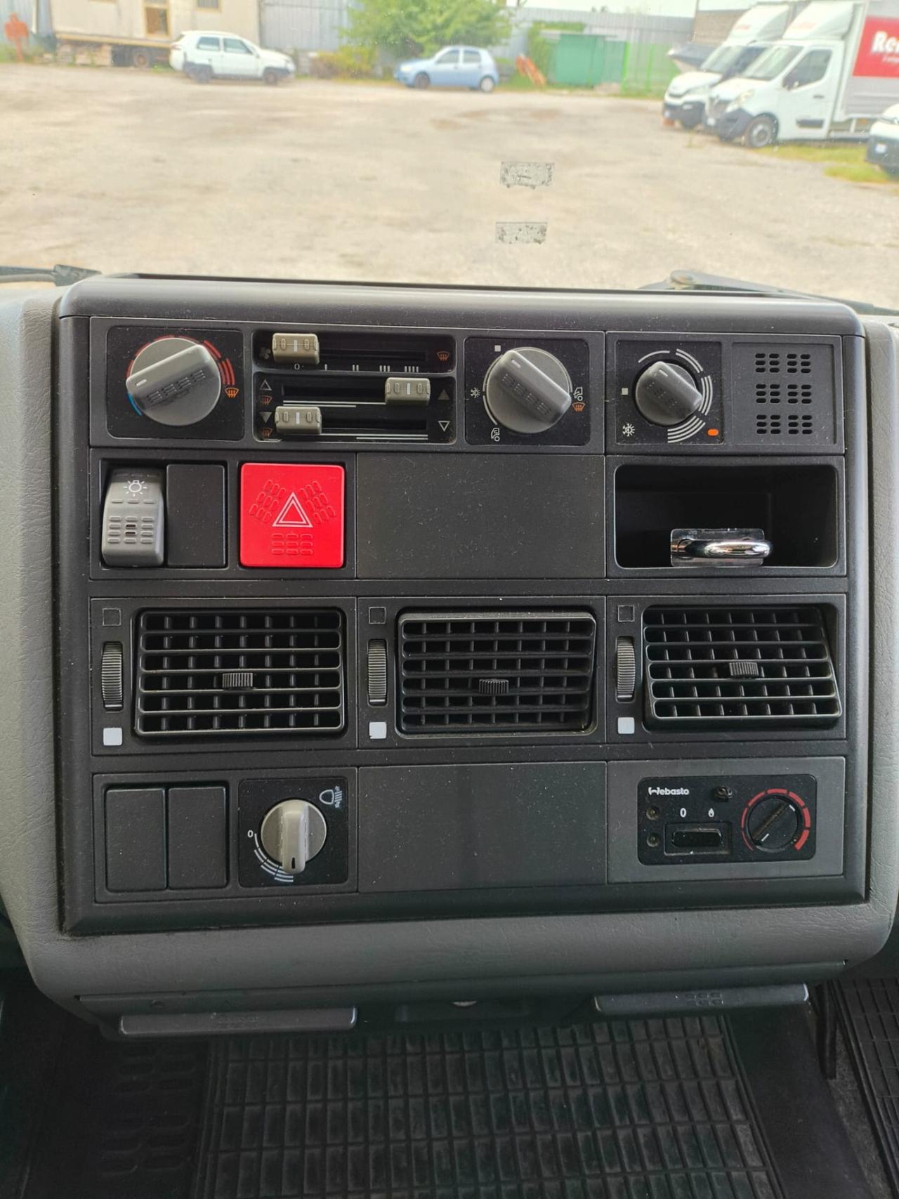 IVECO EUROCARGO 120E23 FURGONE IN ALLUMINIO