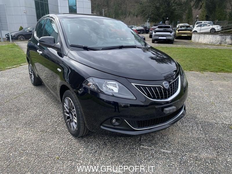 Lancia Ypsilon 1.0 FireFly 5 porte S&S Hybrid Platino