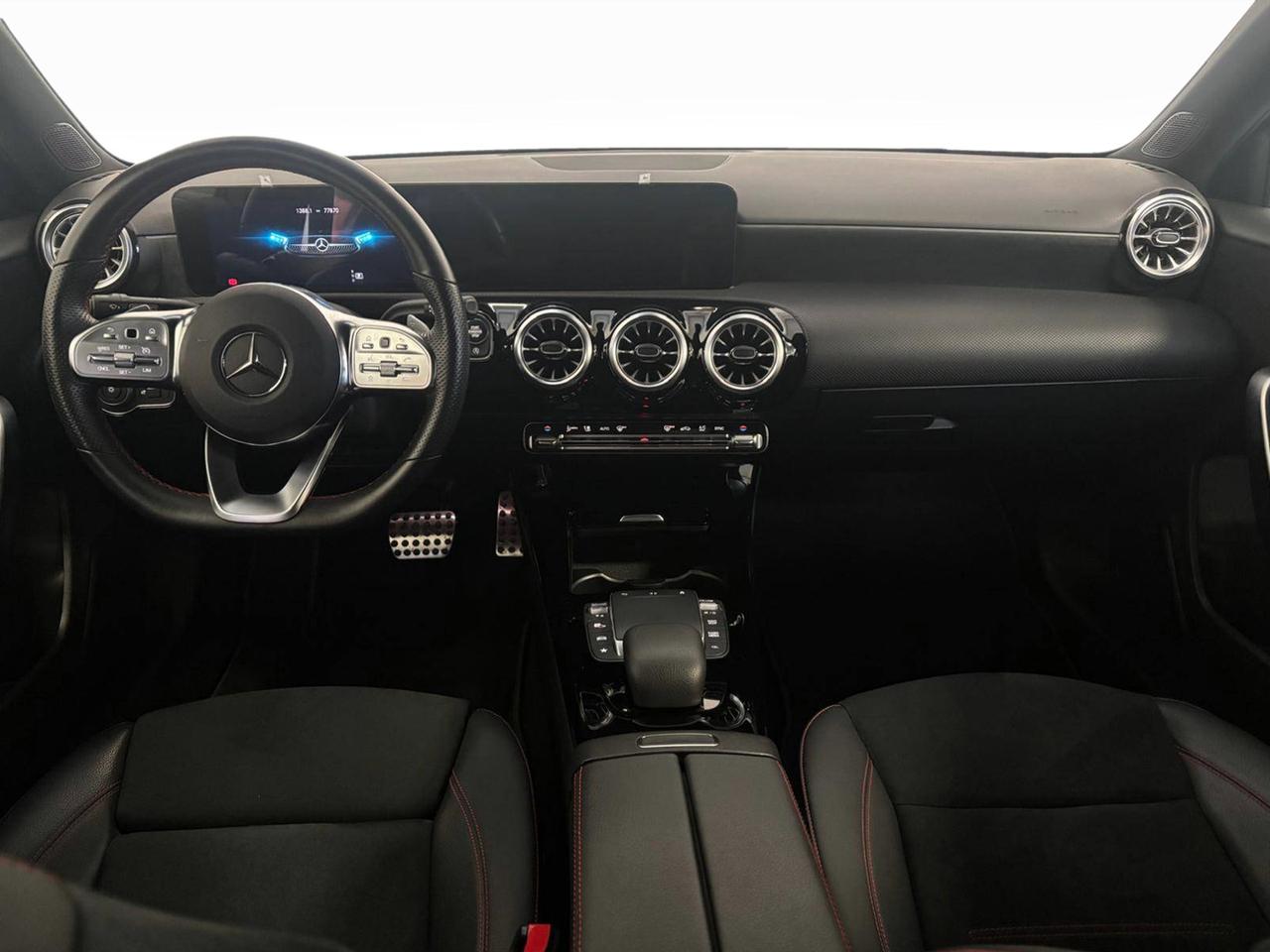 Mercedes-Benz Classe A - W177 2018 - A 180 d Premium Night edition auto