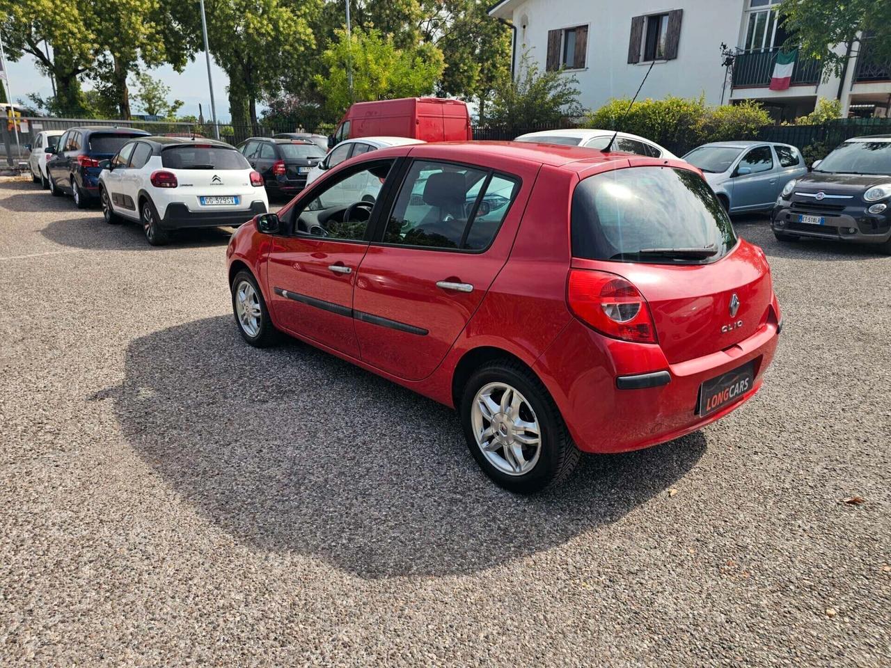 Renault Clio Storia 1.2 16V 5 porte Dynamique