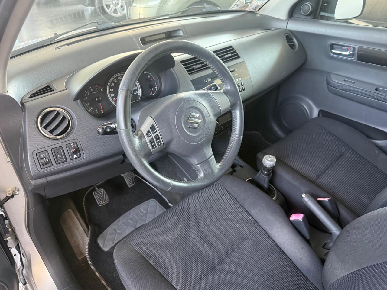 Suzuki Swift 1.3 4x4 5p. GL ok neopatentati