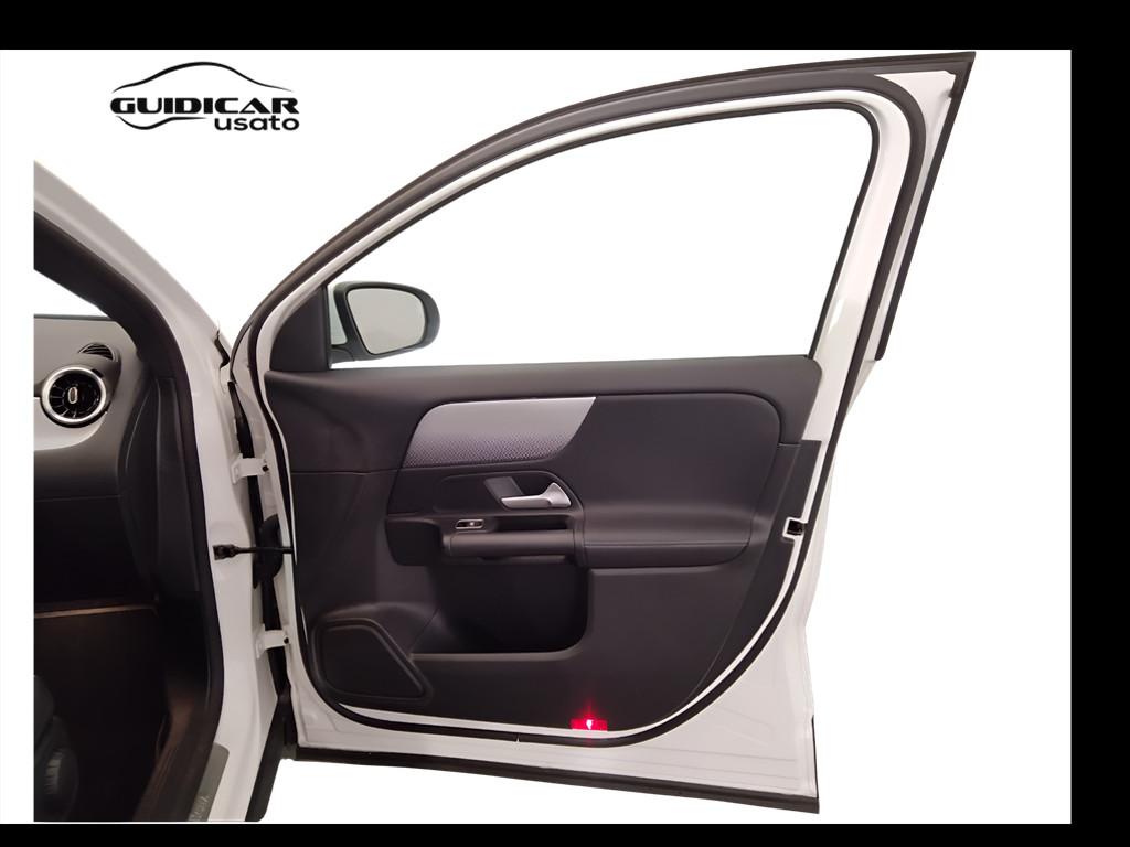 Mercedes-Benz GLA-H247 2020 - GLA 180 d Sport auto