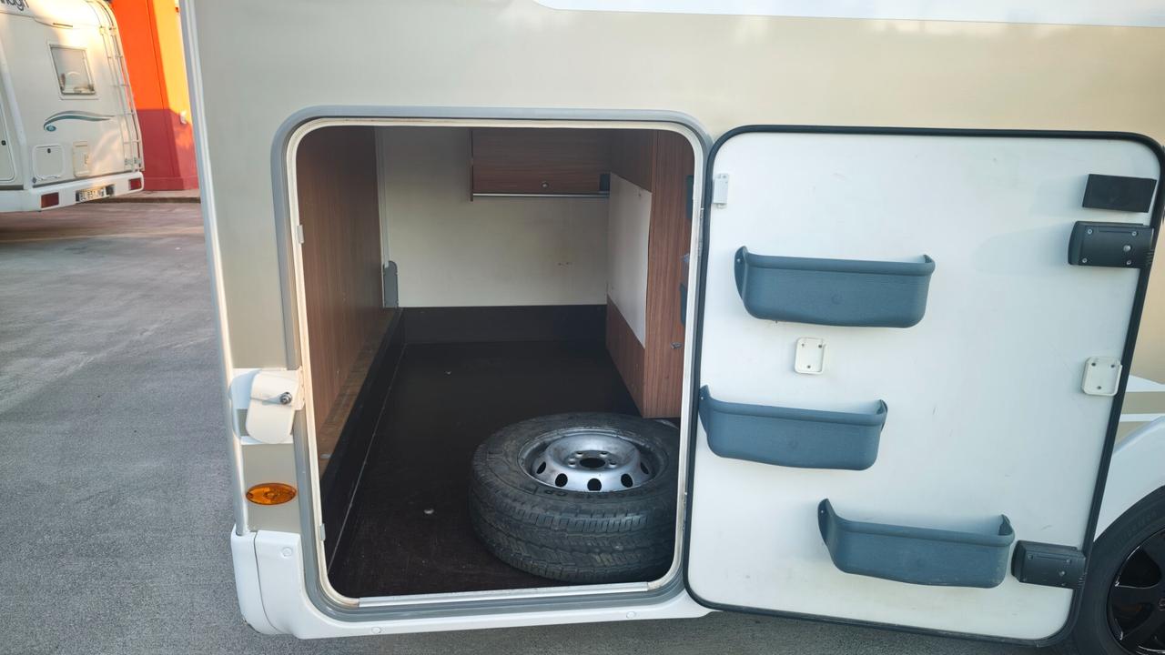 Burstner su Ducato 130cv con Gemelli e basculante