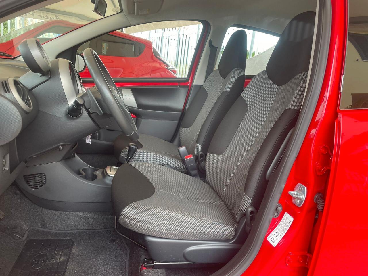 Toyota Aygo 1.0 12V VVT-i 5 porte Tobasco MMT automatica