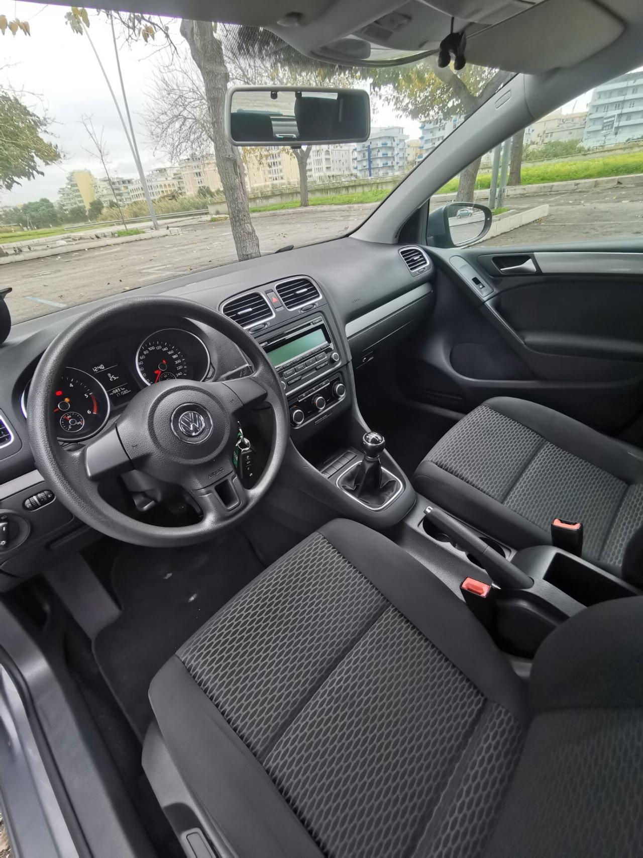 Volkswagen Golf 1.6 TDI 5p. Comfortline - 2011