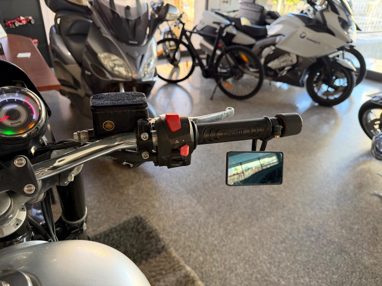 Benelli Imperiale 400