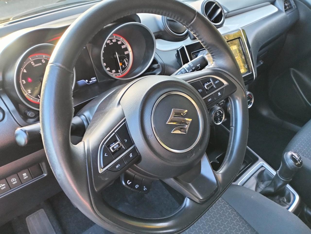 Suzuki Swift 1.2 Hybrid Top