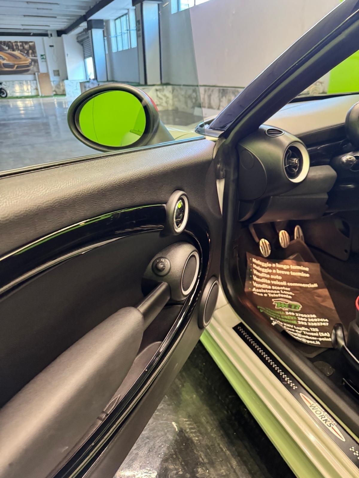 Mini John Cooper Works Coupe 1.6 Coupé