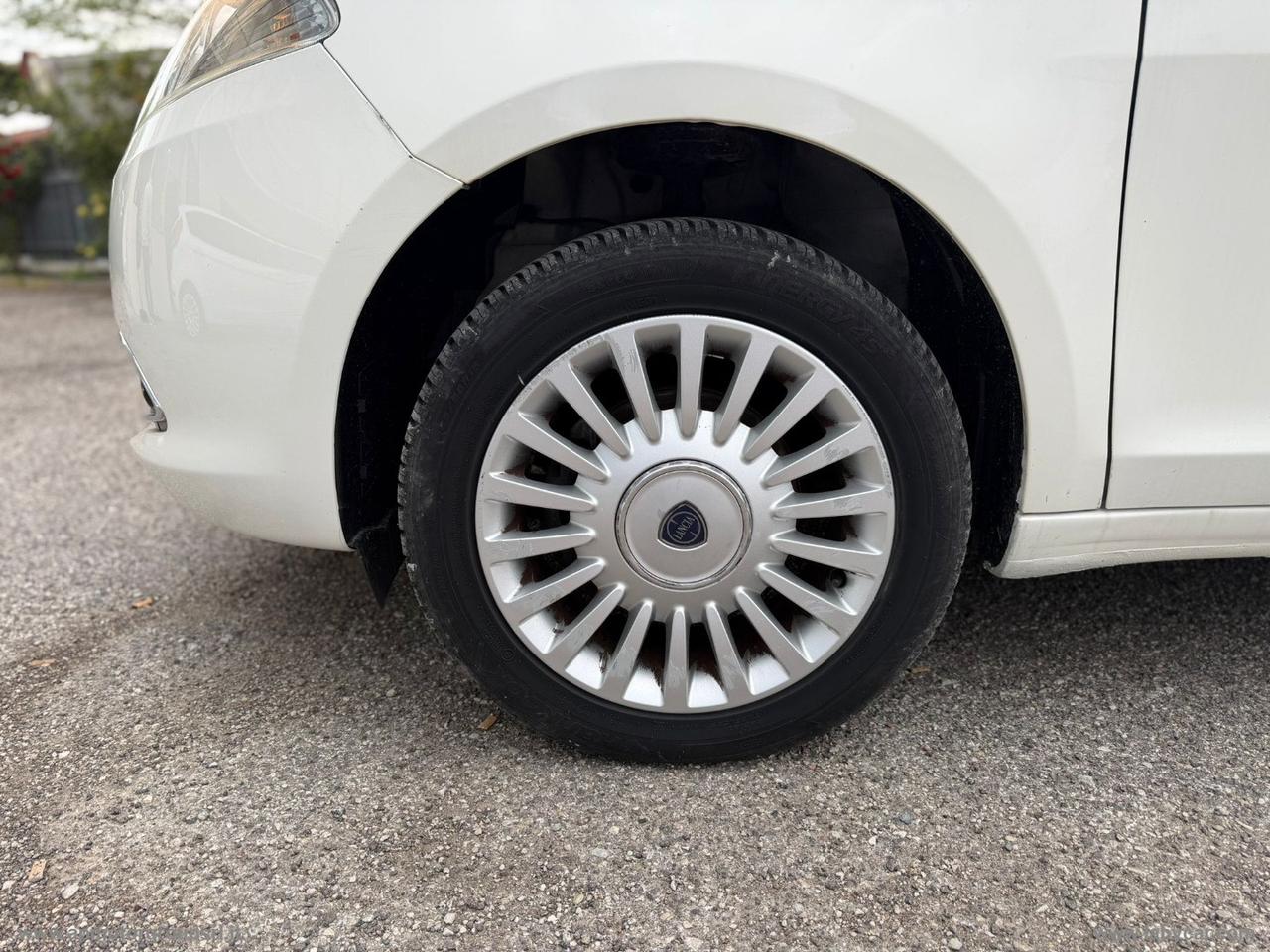 LANCIA Ypsilon 1.3 MJT 95 CV 5p. S&S Gold