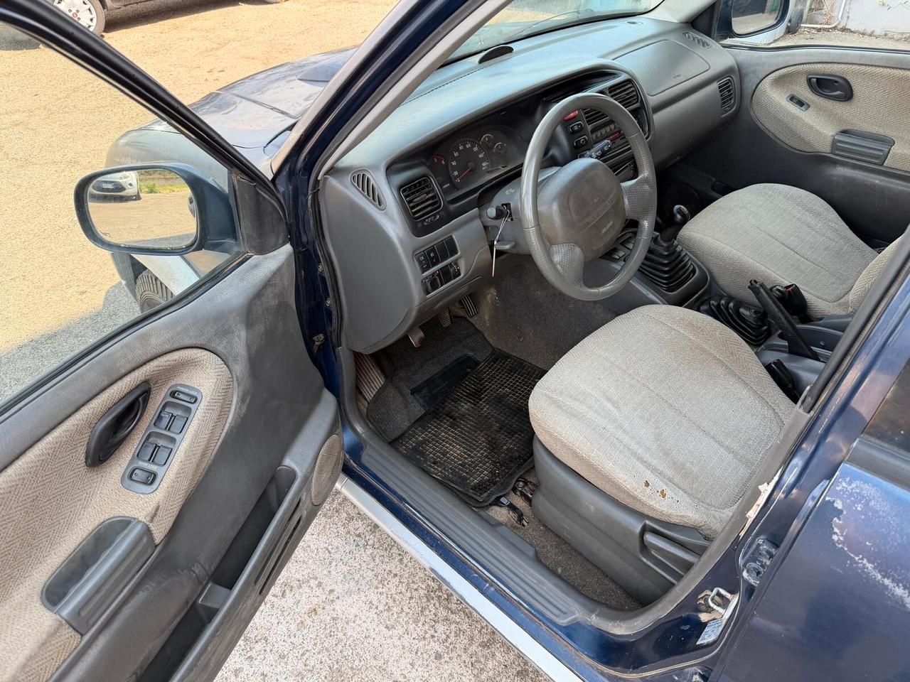 Suzuki Grand Vitara 2001 2.0D 4x4 GANCIO