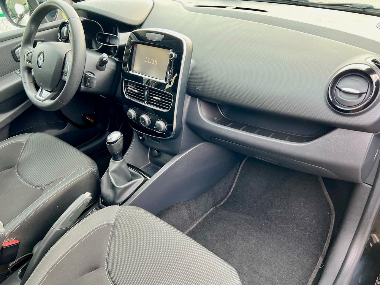 Renault Clio 1.2 75CV 5 porte Zen